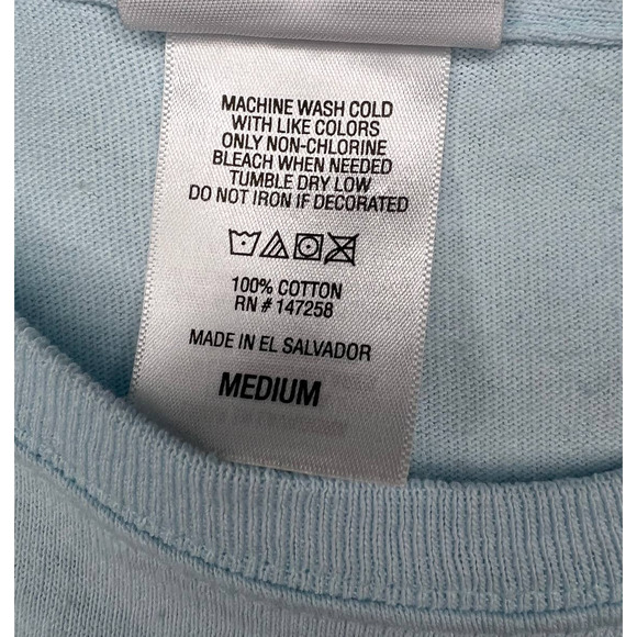 Simply Southern Women's T-Shirt Light Ice Blue with Crab Print on Back Medium - Picture 6 of 6